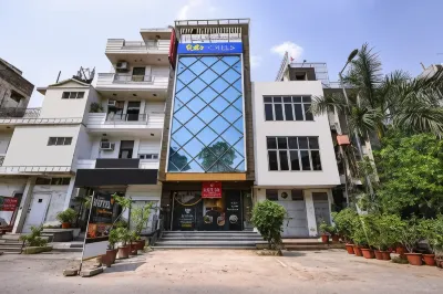 FabHotel Yash Residency - Yamuna Sports Complex