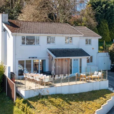 Am Byth - Spectacular Sea Views and Hot Tub