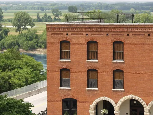 Hotel Frederick Hotels in Cooper County