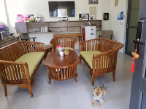 幸福來了 近火車站 寵物友善 附車位 電梯民宿