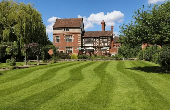 奧爾布賴特赫西莊園