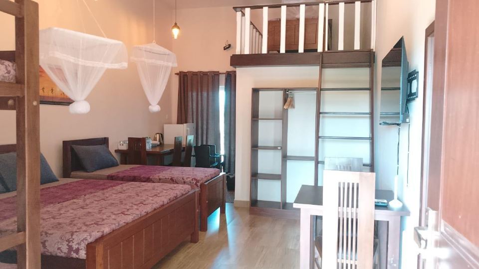 TRANSIT STUDIO KATUNAYAKE