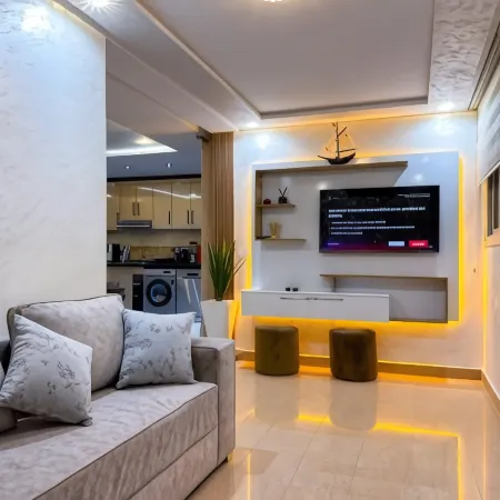 Elite Holiday Home - Luxury & Centric Flat