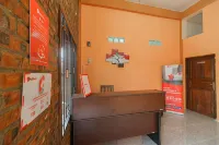 RedDoorz Near Bukit Kubu Berastagi