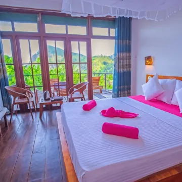 Ella Rawana Den Hotel