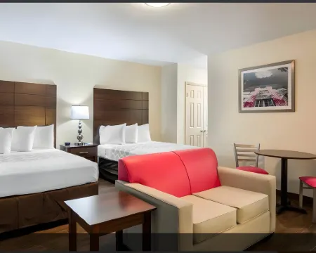 Downtown Hollywood Gardens Inn & Suites โรงแรมในฮอลลีวูด