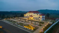 Paksong Danngarm Hotel - parking