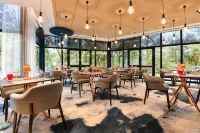 Novotel la Rochelle Centre Hôtels à : Lagord