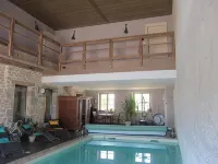 Le Relais des Deux Tours - Pools