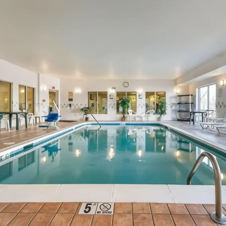 Holiday Inn Express & Suites Hebron - Cincinnati Airport by IHG