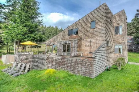 Come take in the ocean, gaze at the starry skies, commune with nature.