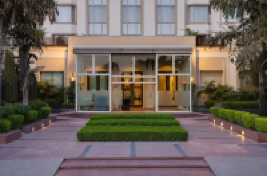 레몬 트리 프리미어 2 구루그람  호텔