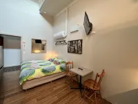Westside Studio Apartments - Wifi