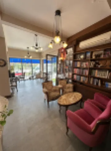 Queen Seagull Boutique Hotel