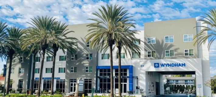 Wyndham Anaheim Hotels in Anaheim