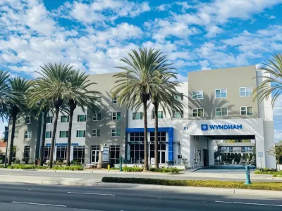 Wyndham Anaheim Hotels near Rte 66