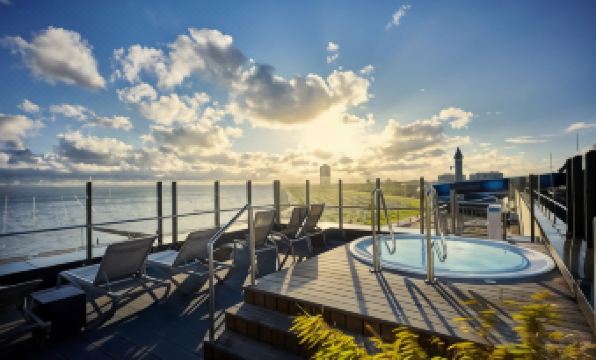 Lighthouse Hotel & Spa - Housity