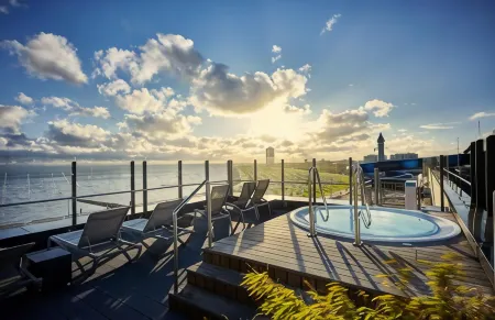 Lighthouse Hotel & Spa