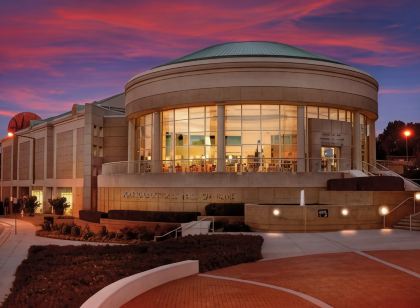 Crowne Plaza Knoxville Downtown University