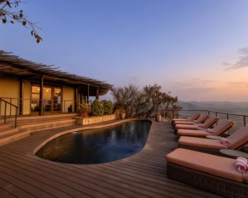 Zulu Rock Lodge - Babanango Game Reserve Hotels in Zululand DC