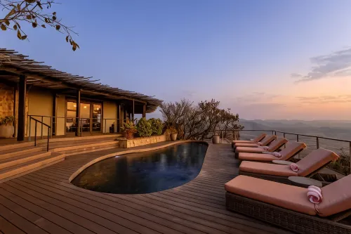 Zulu Rock Lodge - Babanango Game Reserve Hotels in Zululand DC