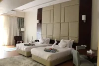 Royal Jewel Al Raml Hotel