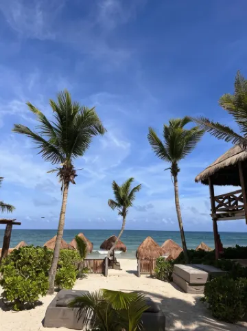 La Conchita Tulum