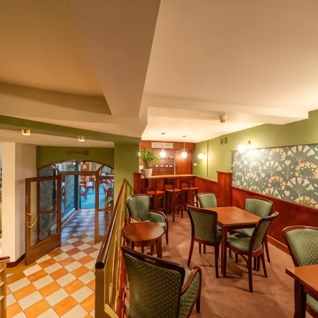 Hotel Secesja Отели рядом с достопримечательностью «Драгонс Ден»