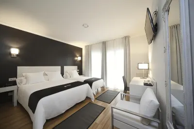 Capitol Boutique Hotel Отели в г. 