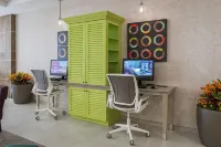 傑克森弗洛伍德機場區希爾頓惠庭飯店