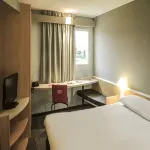 إيبيس أوراي Hotels near Basilique de Sainte Anne D'auray