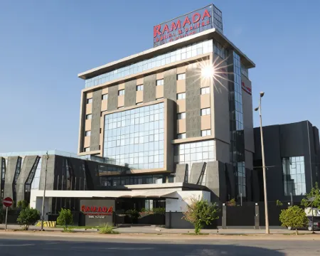 Ramada Hotel & Suites by Wyndham Erbil 32 Park Hotels in Erbil