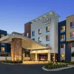 Fairfield Inn & Suites San Diego North/San Marcos Hotels in Hidden Meadows