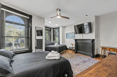 Grand, Historic Logan Circle Townhouse Hotels in 