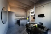 GREY LOFT luxury suite Hotels in Pontedera
