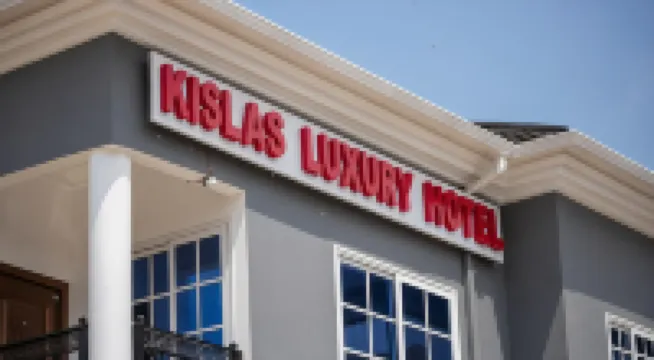 Kislas Luxury Hotel - parking