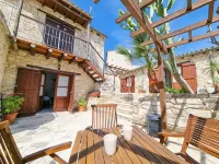 Aphrodite's Pool Retreat Hotels in Skarinou