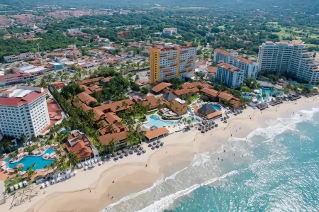 Holiday Inn Resort IXTAPA ALL-INCLUSIVE by IHG