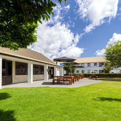 Airport Gateway Motor Lodge Hotels near Burnside