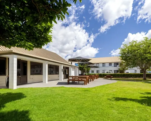 Airport Gateway Motor Lodge Hotels near Burnside
