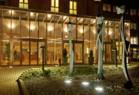 Best Western Macrander Hotel Dresden - Kolam Renang