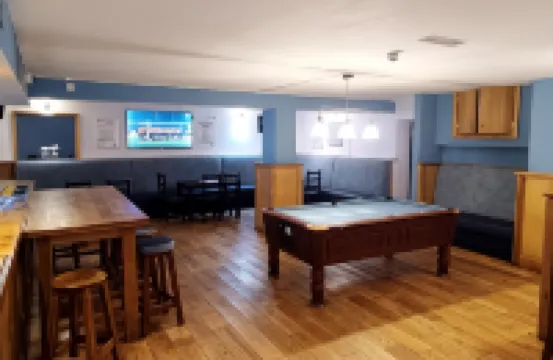 Harry's Hotel & Restaurant