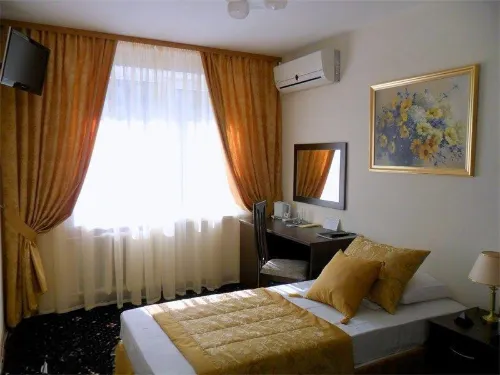 Tsaritsynskaya Hotel