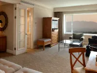 جيجو أورينتال هوتل  آند كازينو Hotels near تابدونغ سكوير