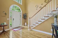Spacious and comfy 4 Bed/3 Full Bath Canton Home!