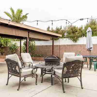 Home Away From Home Near Disneyland, Knott’s Berry Farm, Beaches, & Los Angeles. Hotel Exterior