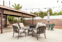 Home Away From Home Near Disneyland, Knott’s Berry Farm, Beaches, & Los Angeles. - 2 stjerner