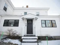 Back Bay Tuckaway Hotels in Wolfeboro