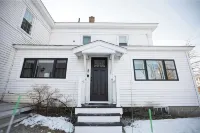 Back Bay Tuckaway