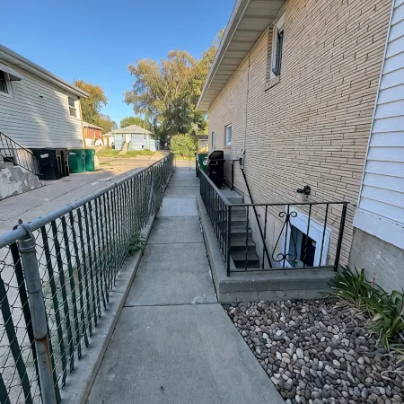 Spacious 6-Bedroom House in Bismarck with WiFi, AC, and Pet Friendly!